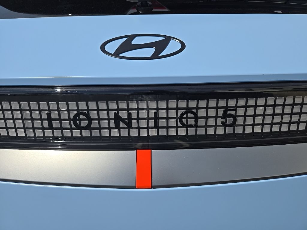 Thumbnail: 2025 Hyundai Ioniq 5 - 11