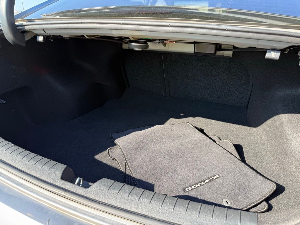 Thumbnail: 2016 Hyundai Sonata - 28