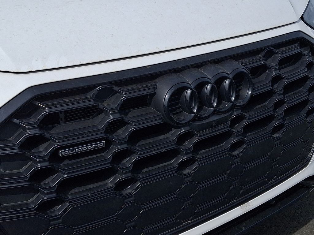 Thumbnail: 2025 Audi Q5 - 4