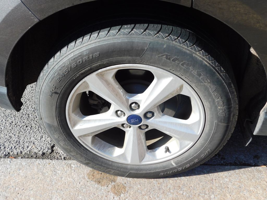 Thumbnail: 2016 Ford Edge - 7