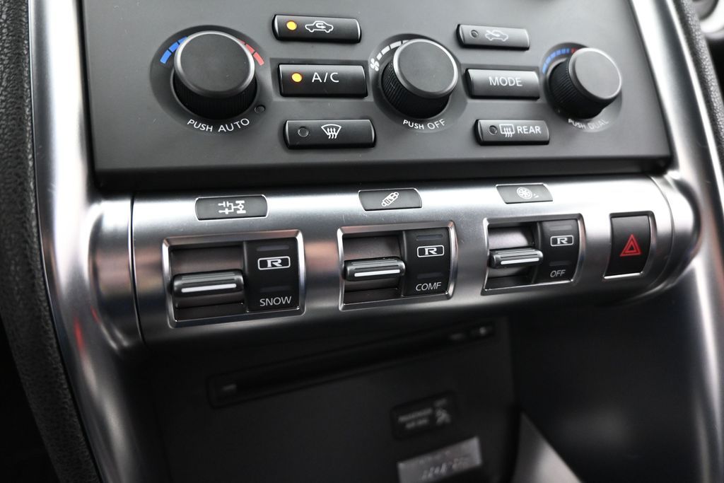 2011 Nissan GT-R Premium