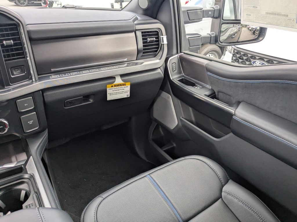 2026 Ford Super Duty F-250 SRW Platinum