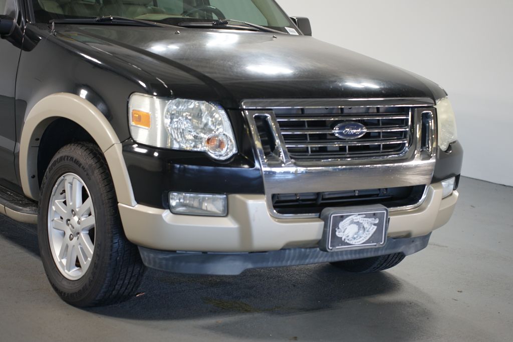 Thumbnail: 2010 Ford Explorer - 4