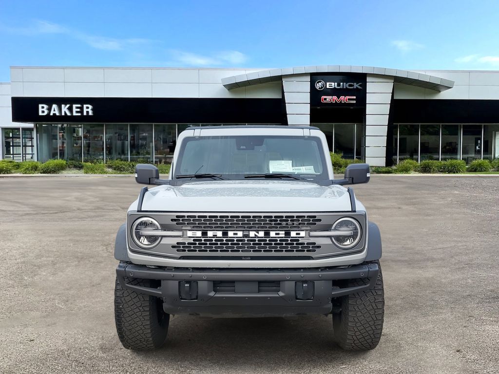 2022 Ford Bronco  2