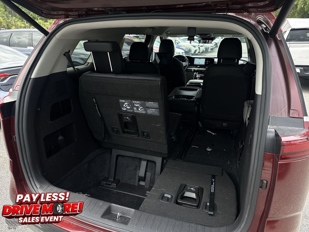 Used 2024 Kia Carnival Van