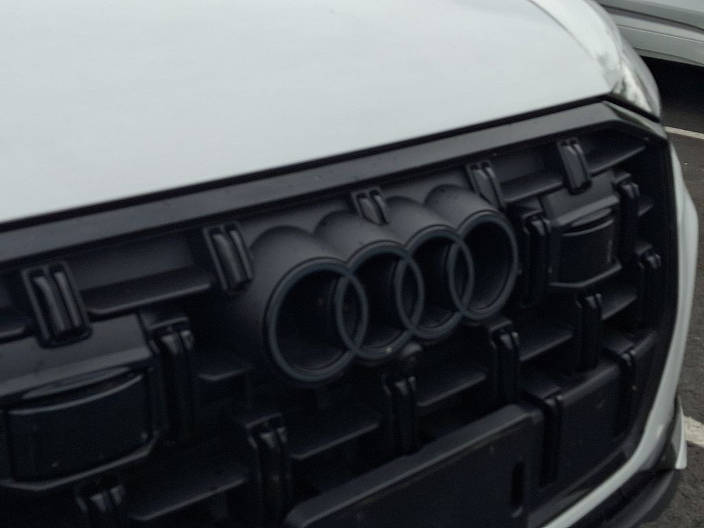 Thumbnail: 2025 Audi Q7 - 4