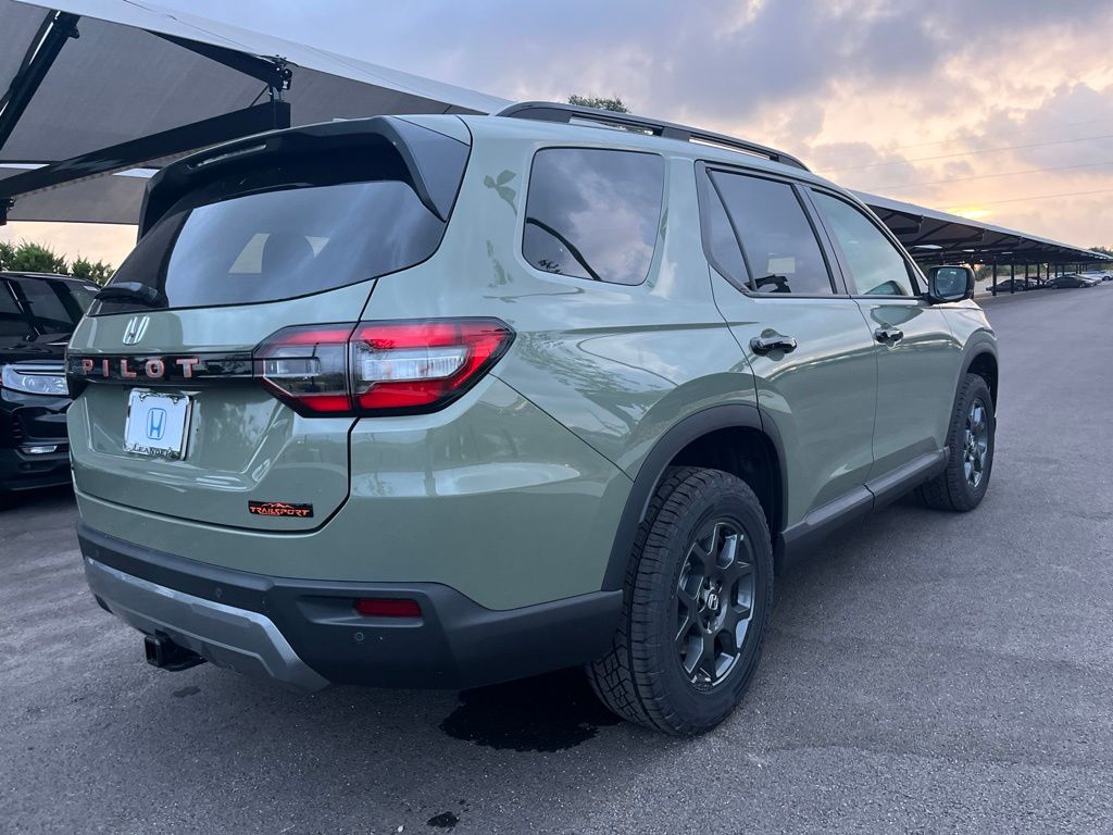 Thumbnail: 2026 Honda Pilot - 3