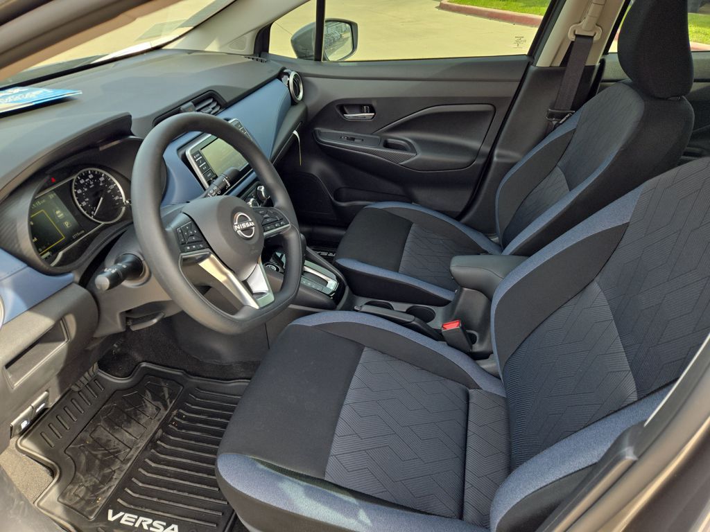 2025 Nissan Versa