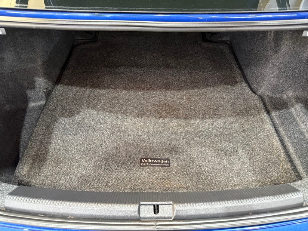 2017 Volkswagen Passat 1.8T SE
