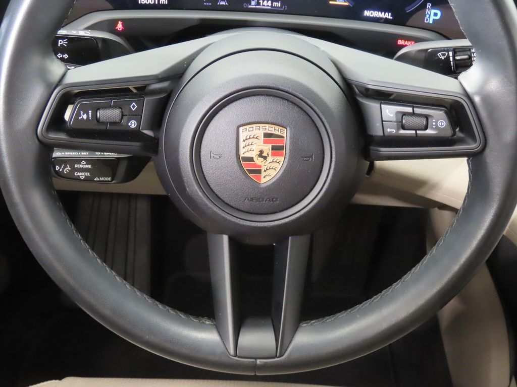 Thumbnail: 2024 Porsche Taycan - 18