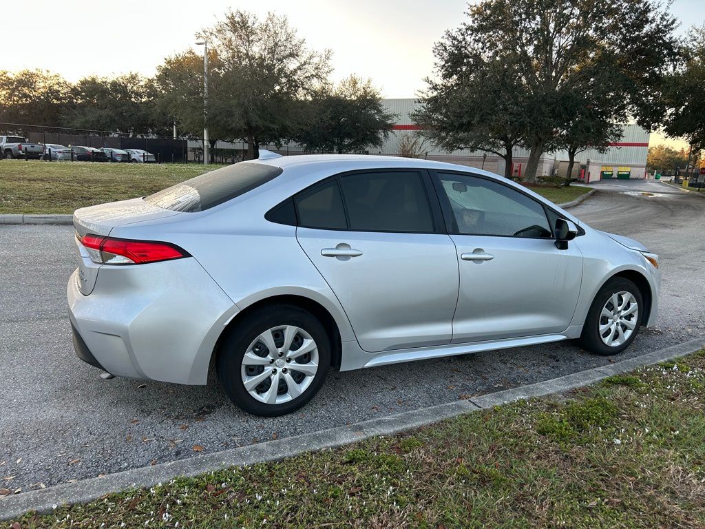 Thumbnail: 2025 Toyota Corolla - 5