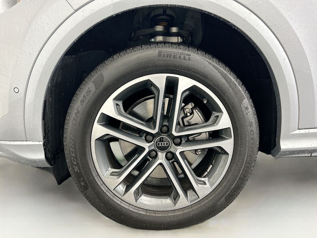 Thumbnail: 2025 Audi Q5 - 29