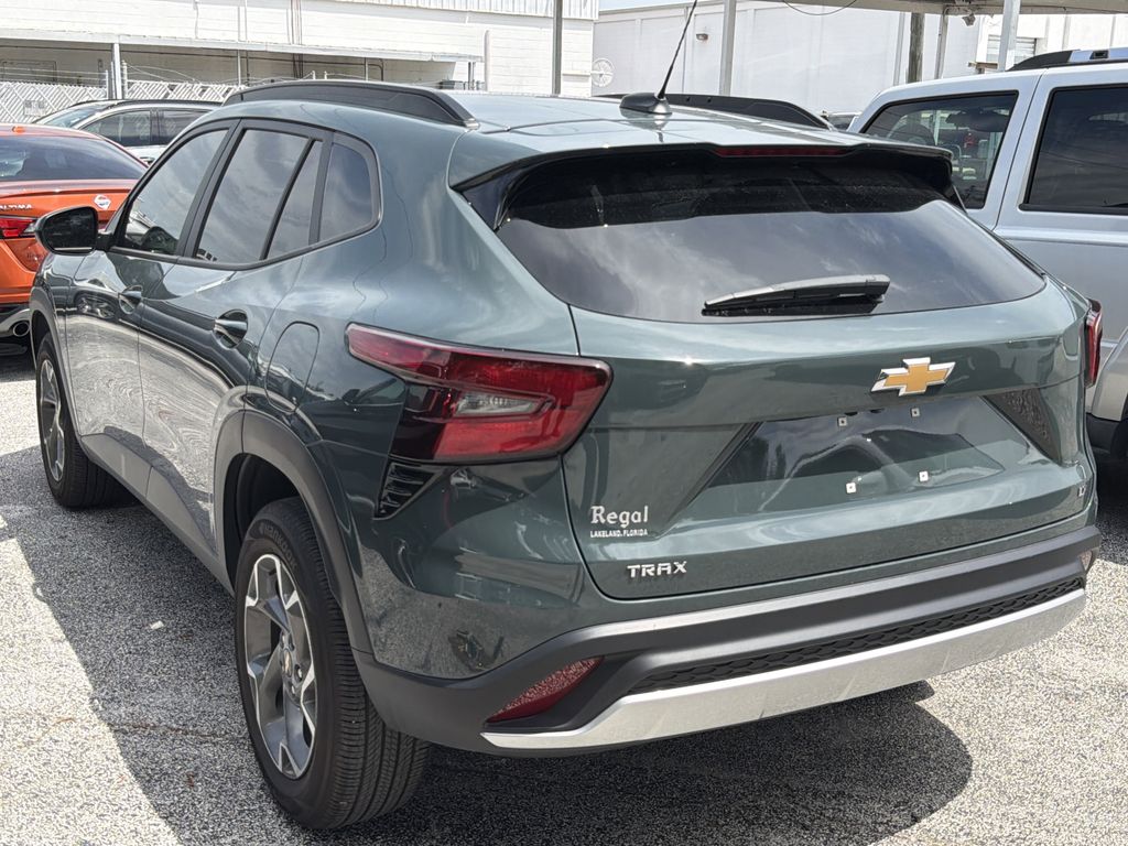 used 2025 Chevrolet Trax car, priced at $19,391