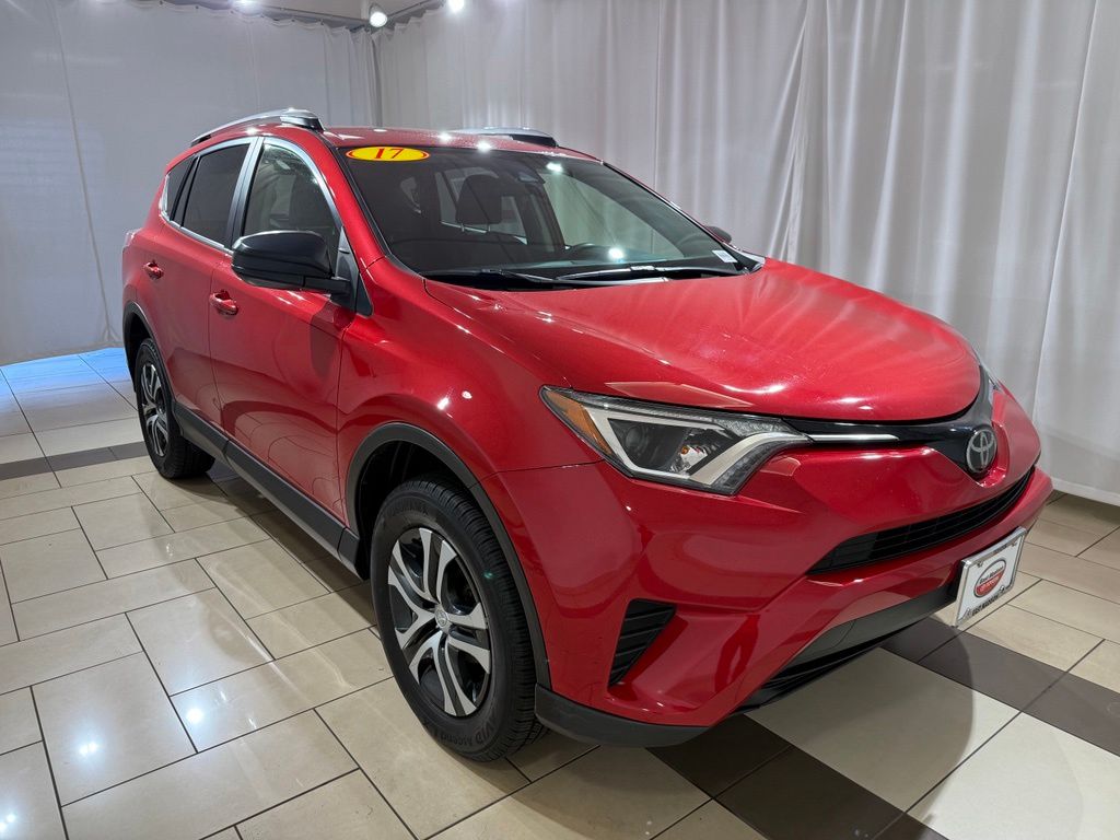 Thumbnail: 2017 Toyota RAV4 - 7