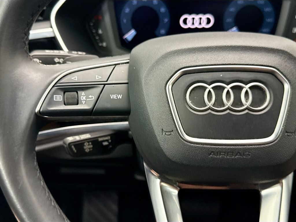 Thumbnail: 2022 Audi Q3 - 11