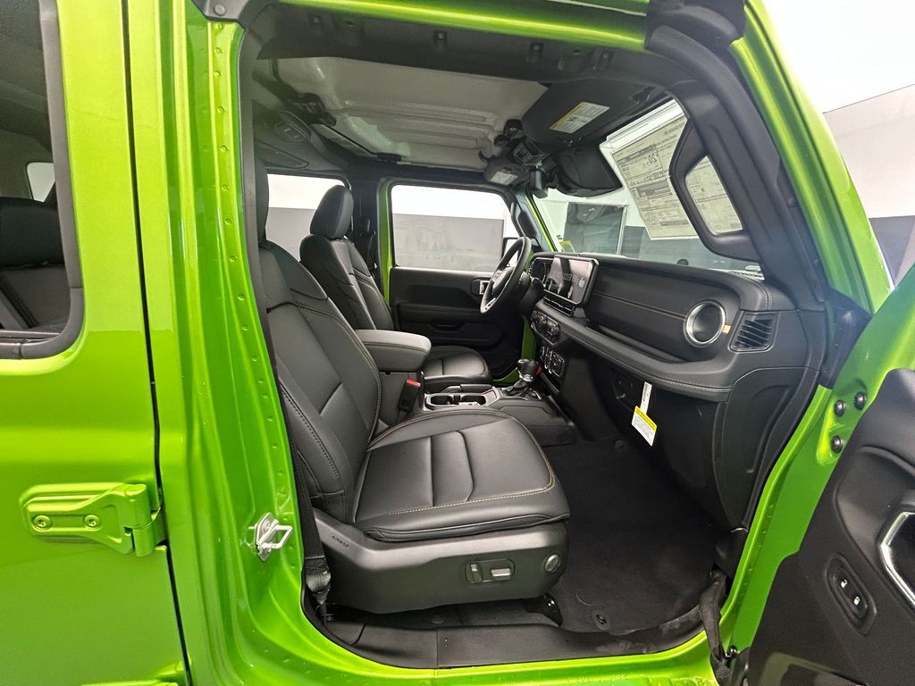 New 2026 Mojito Clearcoat Jeep Sahara image 33