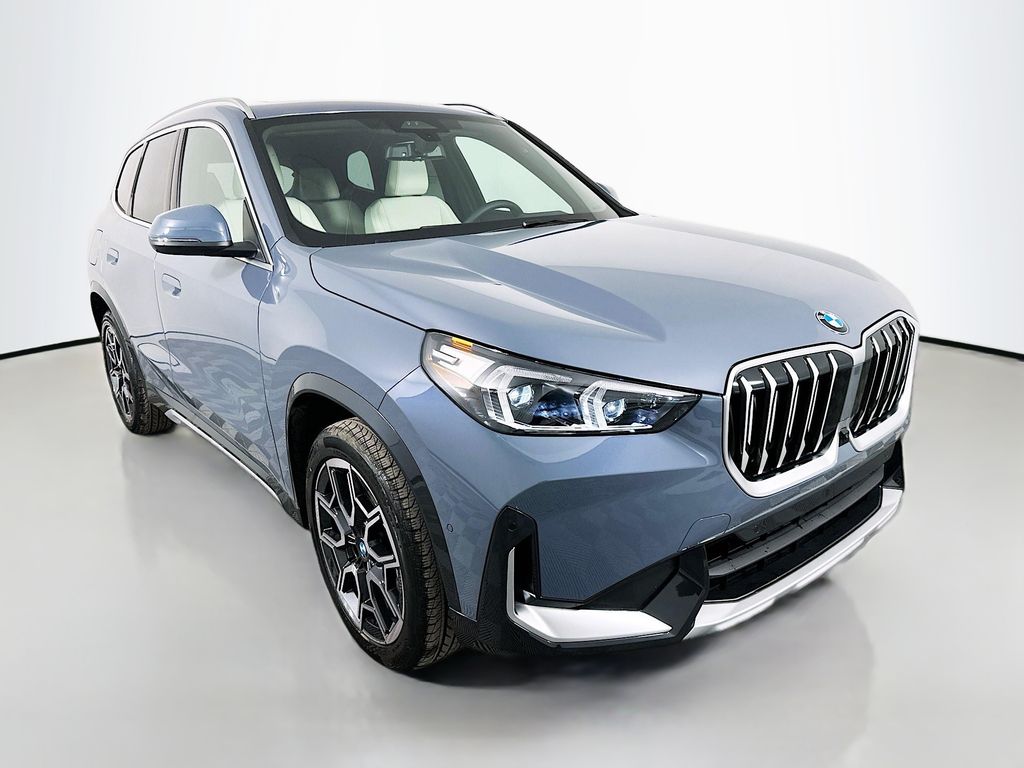 Thumbnail: 2026 BMW X1 - 3