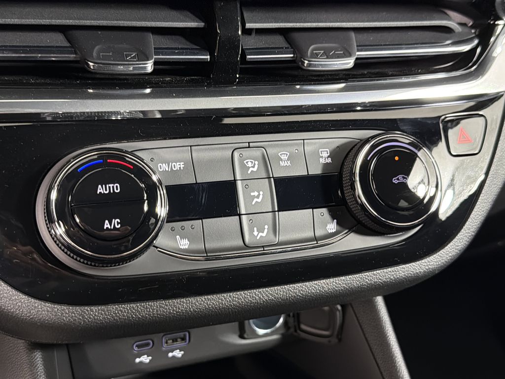 new 2026 Buick Envista car, priced at $27,335