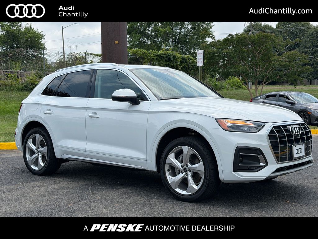 Thumbnail: 2021 Audi Q5 - 1