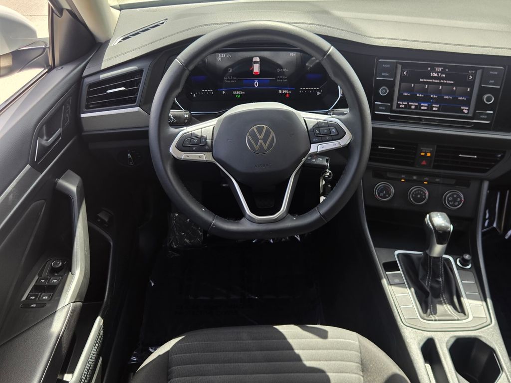 2023 Volkswagen Jetta - $14,600