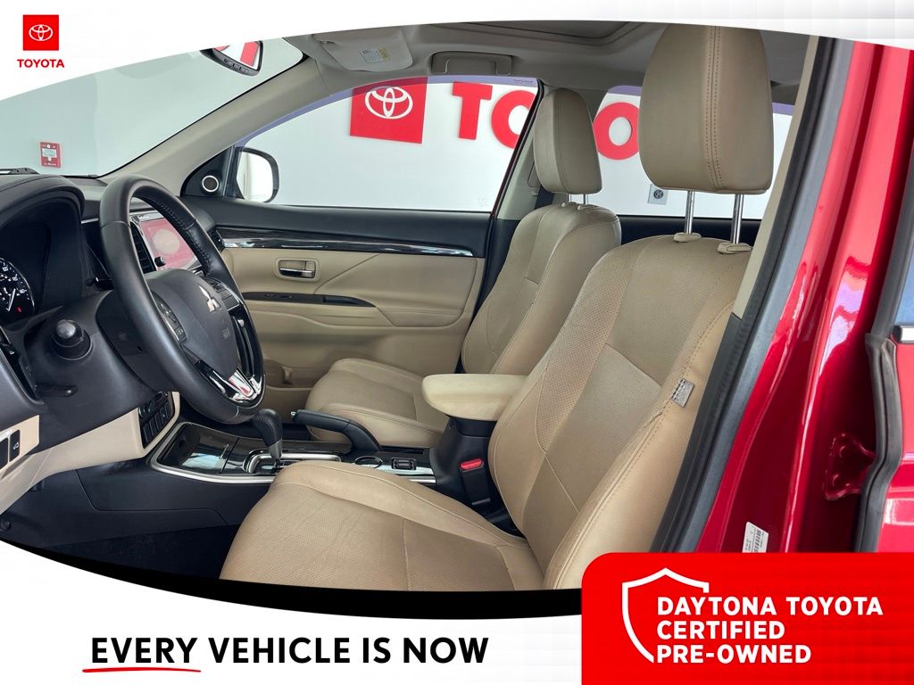 Used 2017 Mitsubishi Outlander SUV