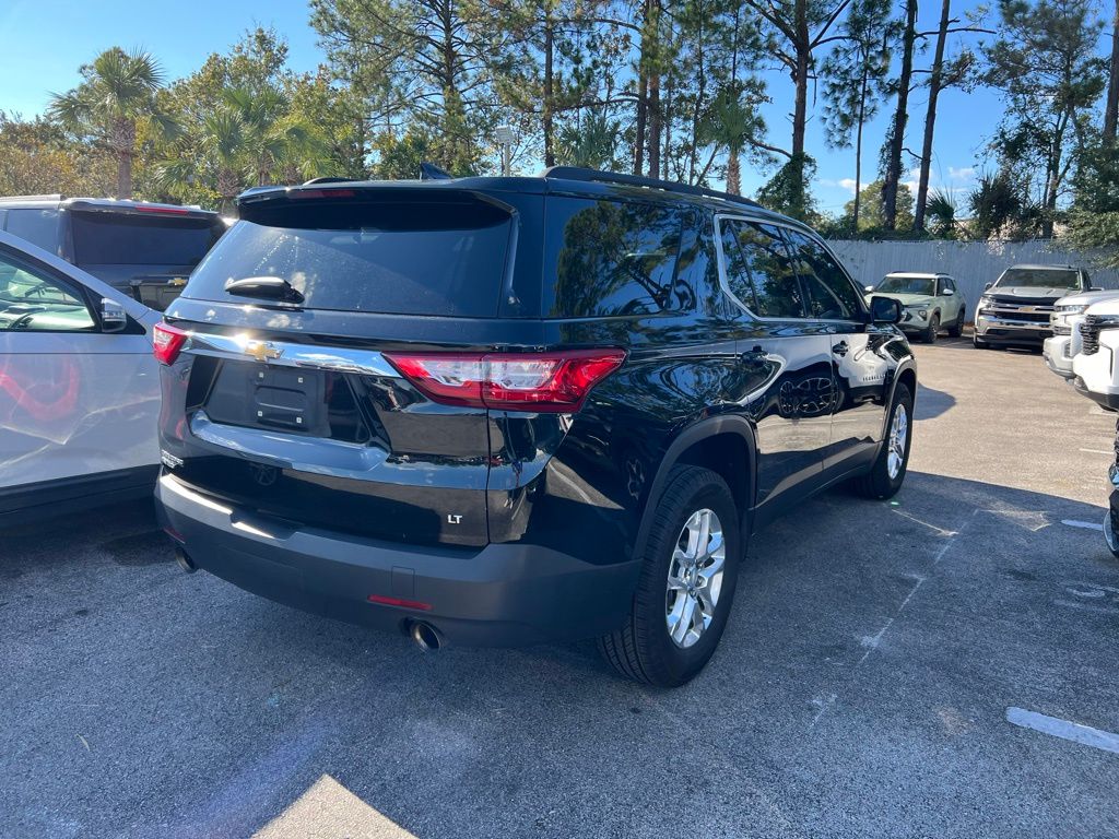 2021 Chevrolet Traverse LT 3