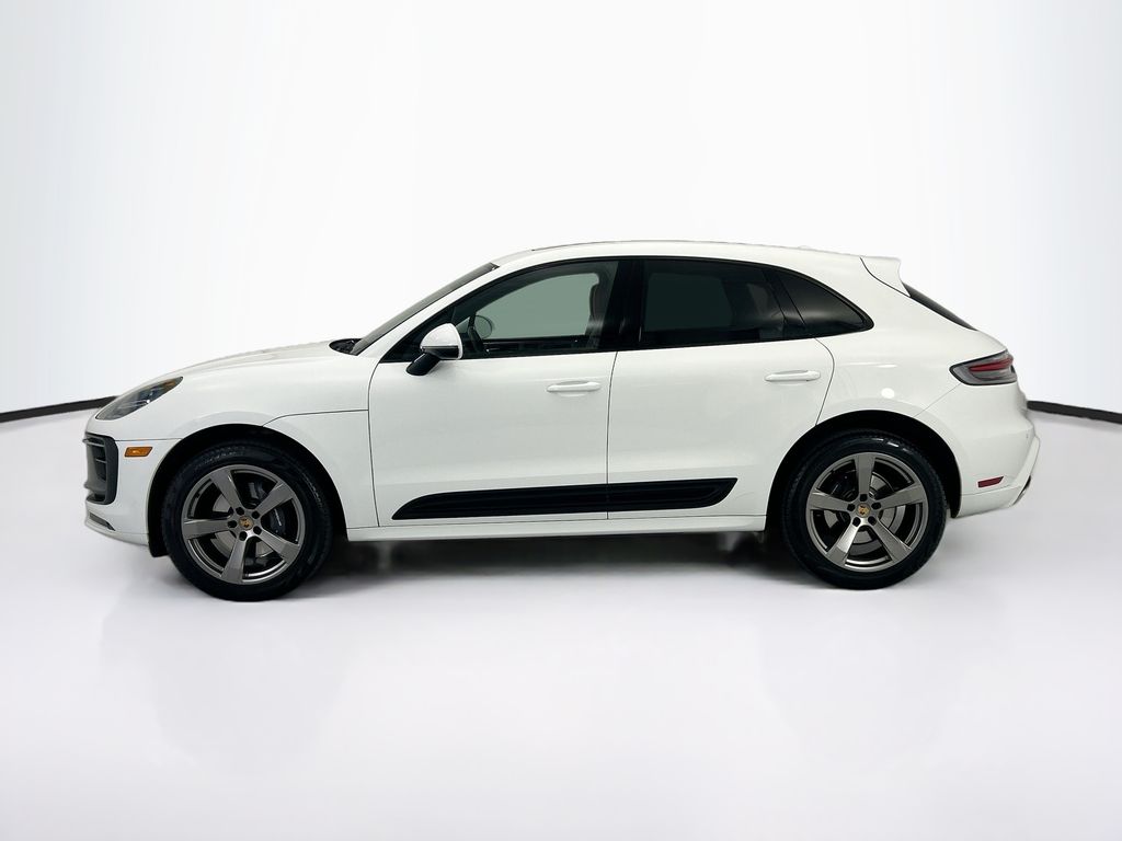 Thumbnail: 2023 Porsche Macan - 2