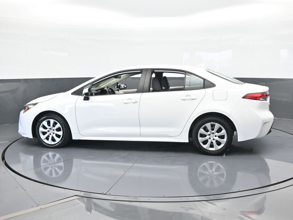 Used 2023 Toyota Corolla LE with VIN 5YFB4MDE8PP039722 for sale in Miami, FL