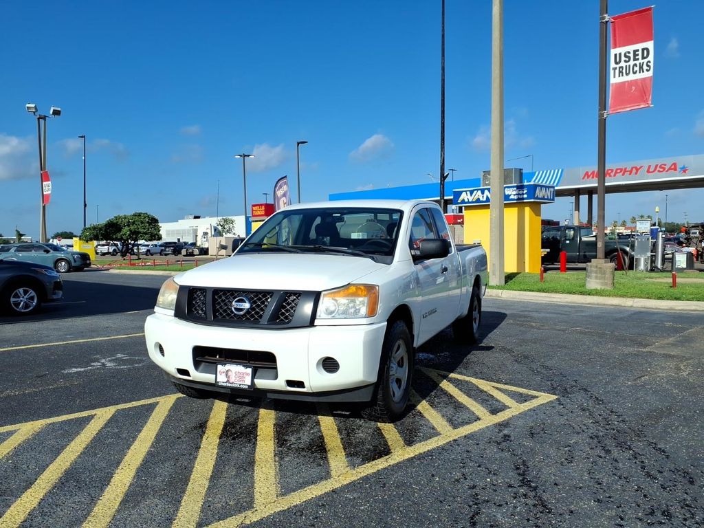 Glacier White 2014 Nissan Titan Pickup Truck 4X2 5-Speed Automatic
