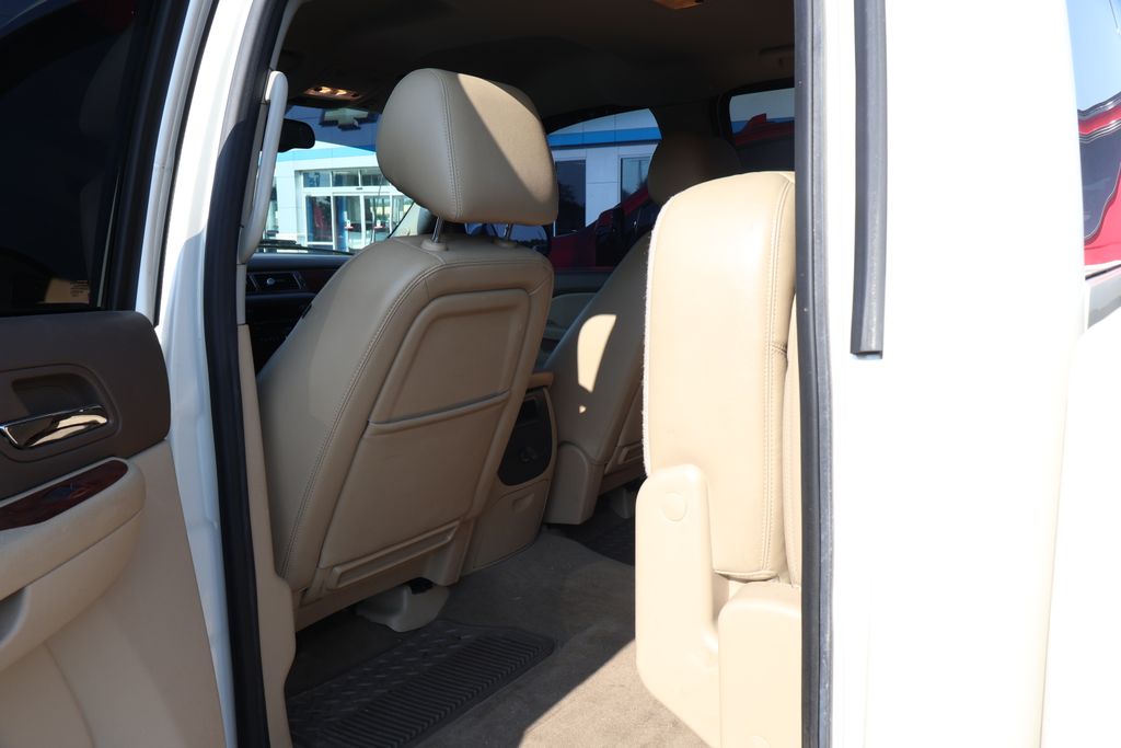 2013 Chevrolet Silverado 1500 LTZ 32