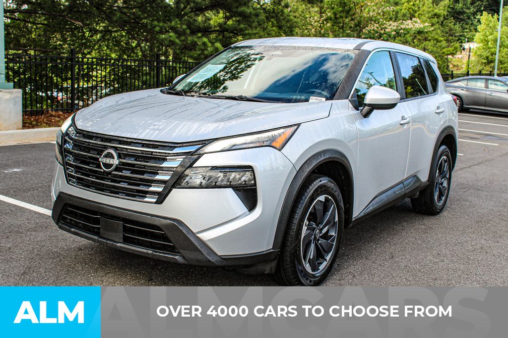 Used 2025 Silver Nissan SV image 2