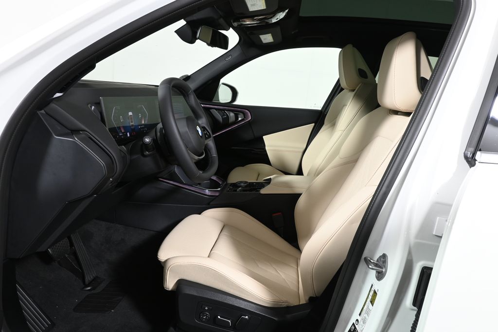 Thumbnail: 2026 BMW X3 - 3