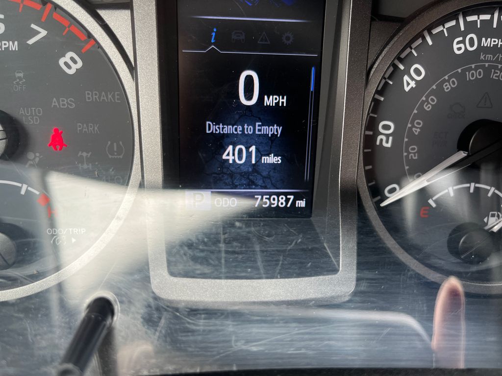 2021 Toyota Tacoma TRD Sport photo