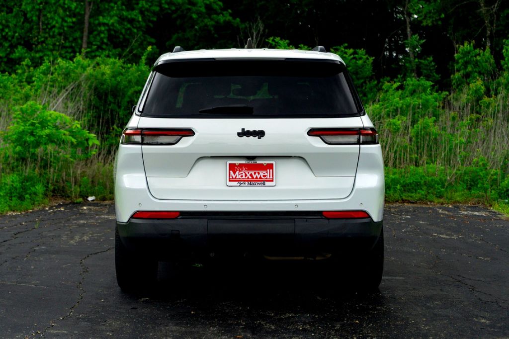 Used Car 2023 Jeep Grand Cherokee L  Altitude For Sale Under $30,000 In Taylor, Texas