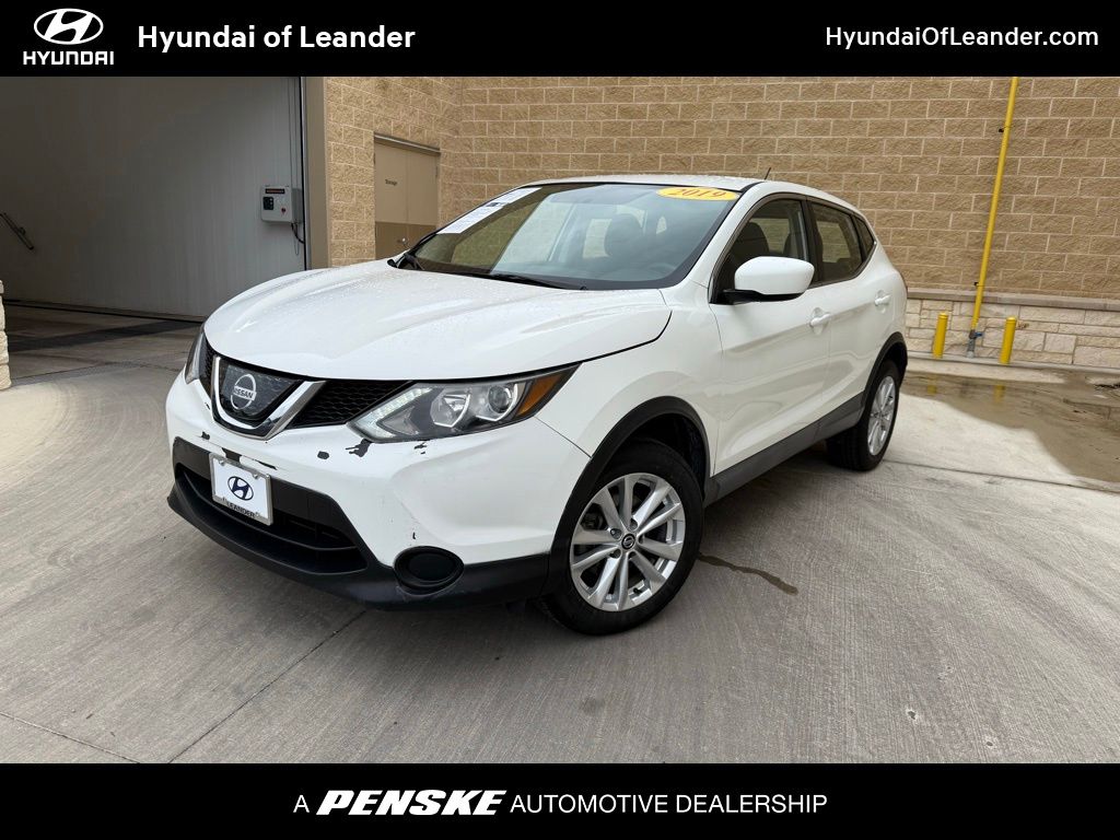 2019 Nissan Rogue Sport S -
                  Leander, TX