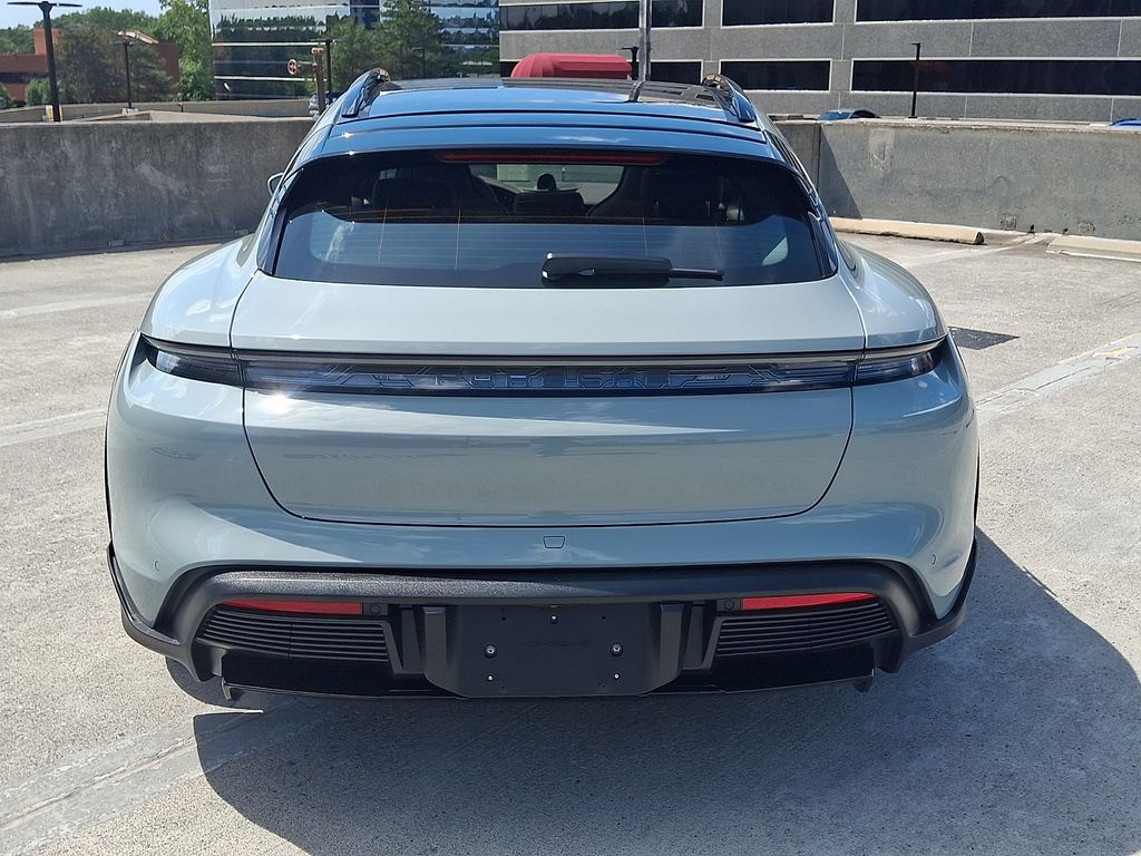 Thumbnail: 2025 Porsche Taycan - 9