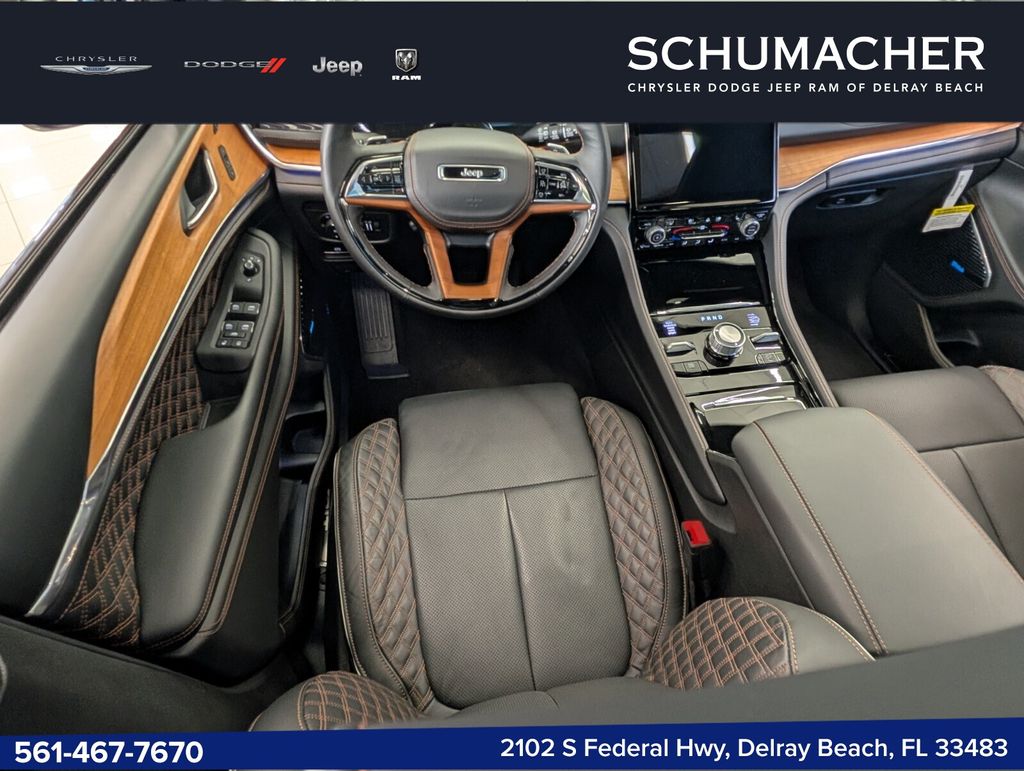 new 2025 Jeep Grand Cherokee car, priced at $71,575