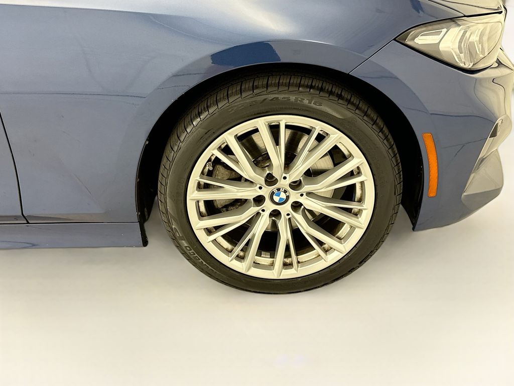 Thumbnail: 2023 BMW 3 Series - 31