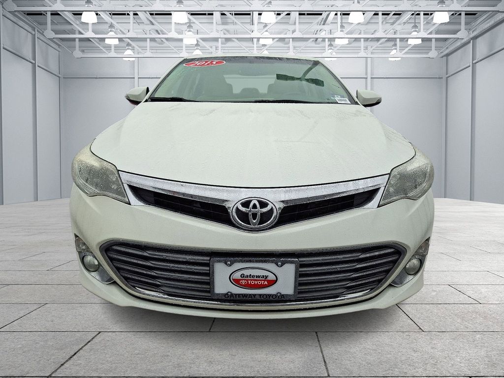 Thumbnail: 2015 Toyota Avalon - 2
