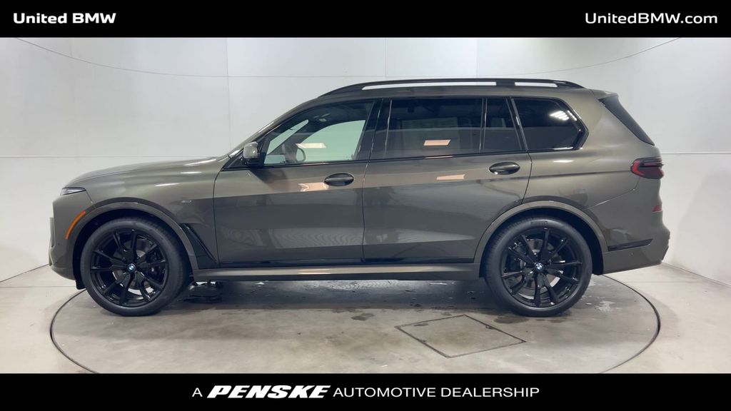 Thumbnail: 2026 BMW X7 - 5