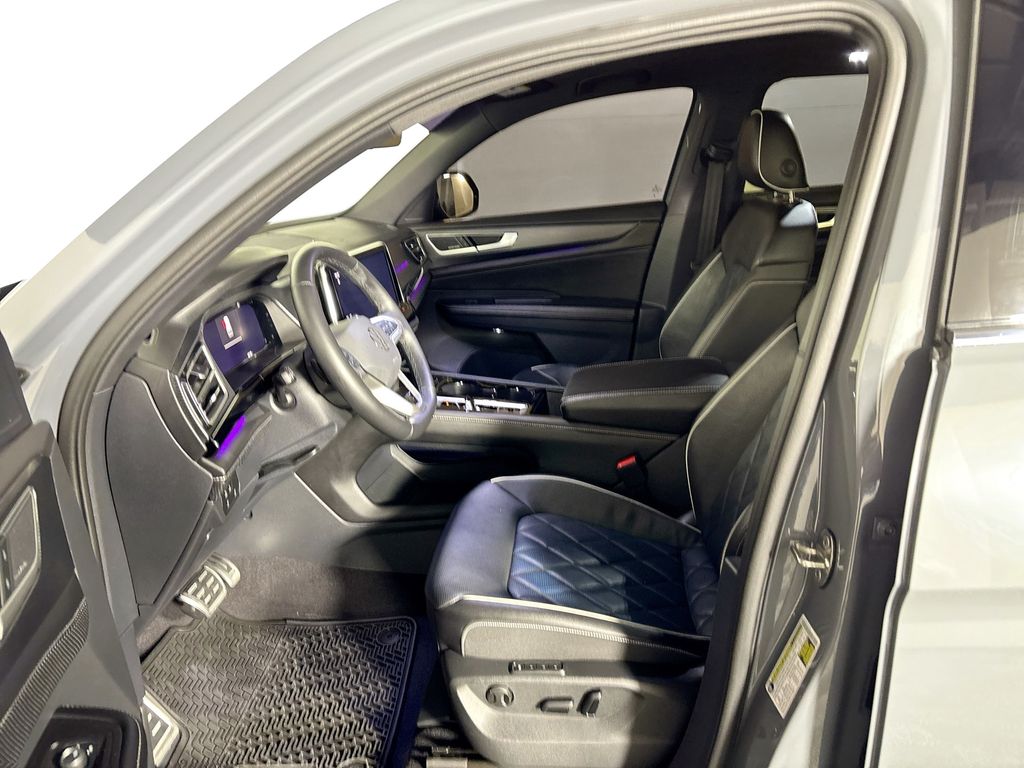 2024 Volkswagen Atlas Cross Sport 2.0T SEL Premium R-Line