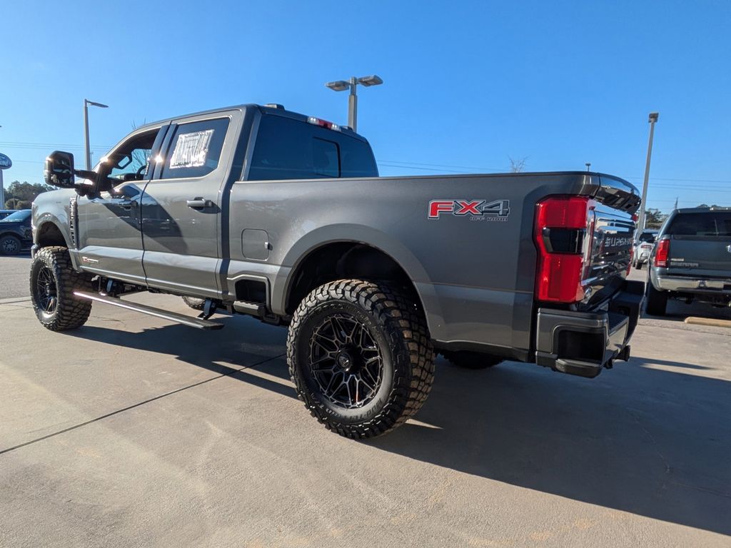 2026 Ford F-350 Super Duty Platinum