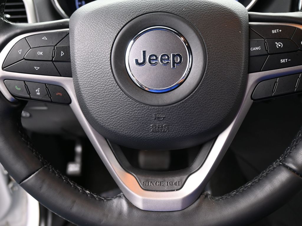 Used 2021 Bright White Clearcoat Jeep Limited image 30