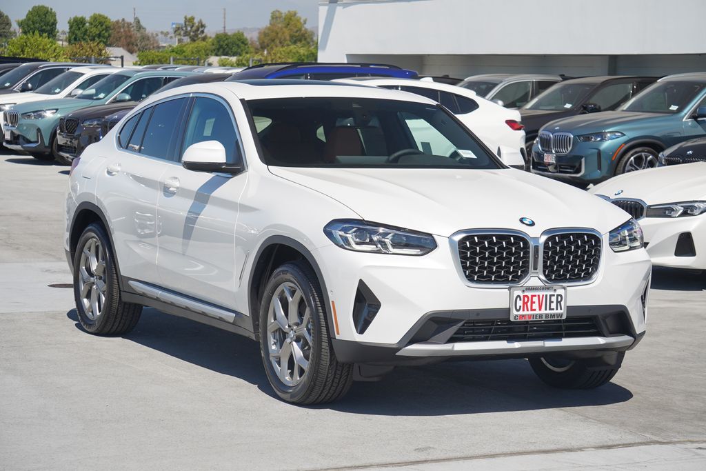 2025 BMW X4 xDrive30i 3