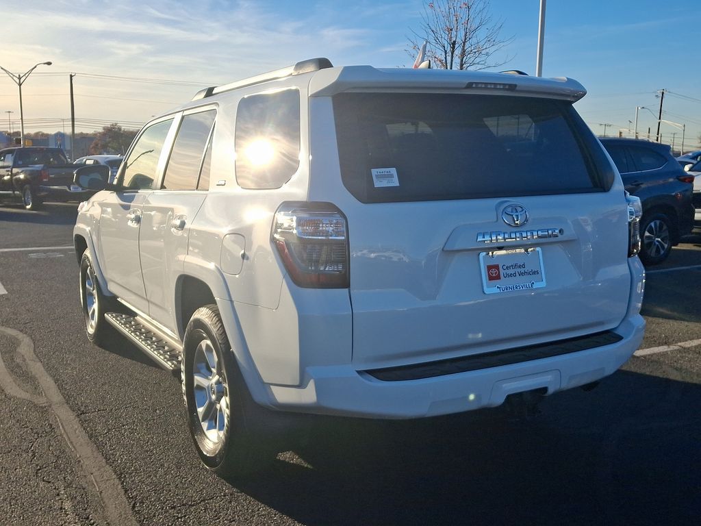 2020 Toyota 4Runner SR5 4