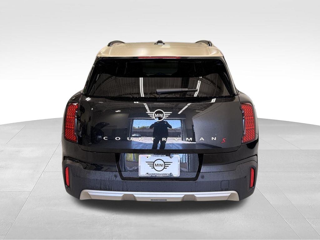 Thumbnail: 2027 MINI Cooper Countryman - 6
