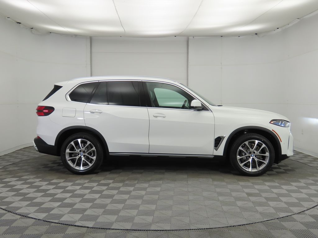 Thumbnail: 2026 BMW X5 - 4