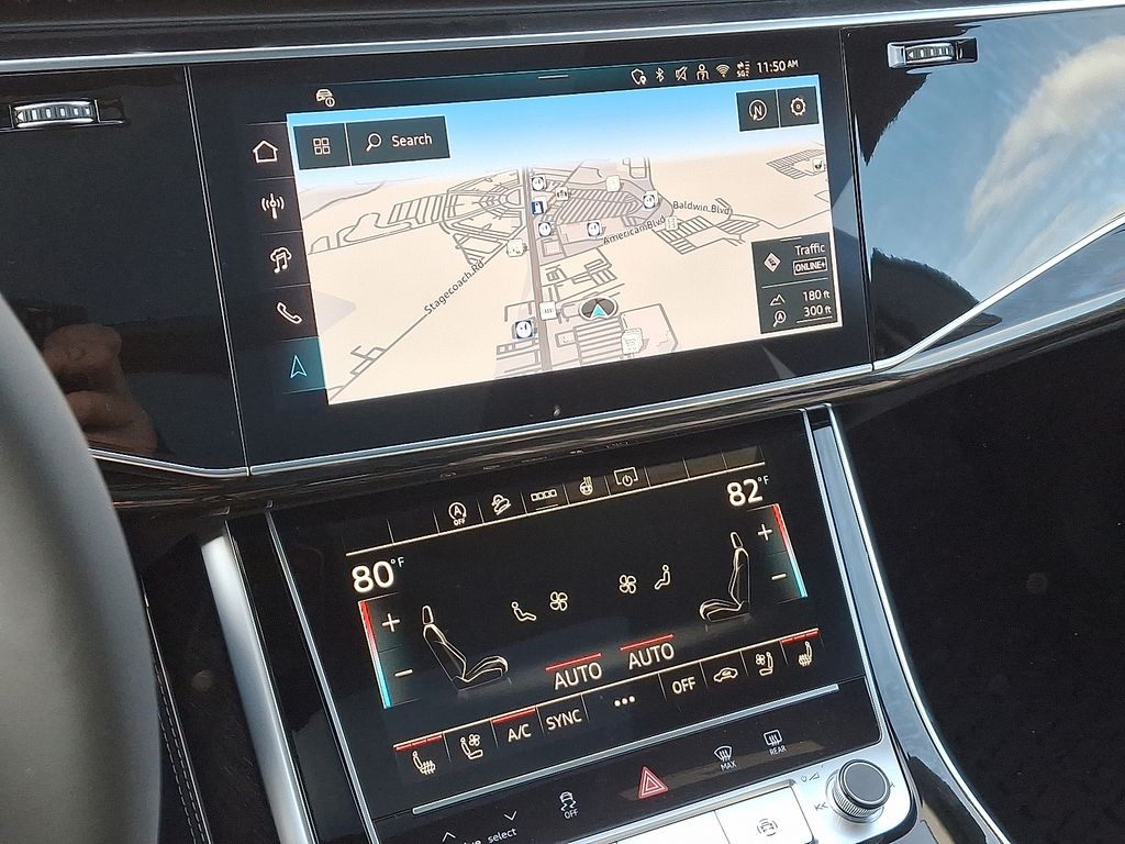 Thumbnail: 2026 Audi Q8 - 8