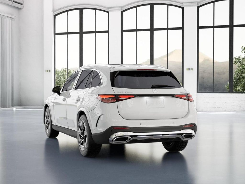 Thumbnail: 2025 Mercedes-Benz GLC - 27