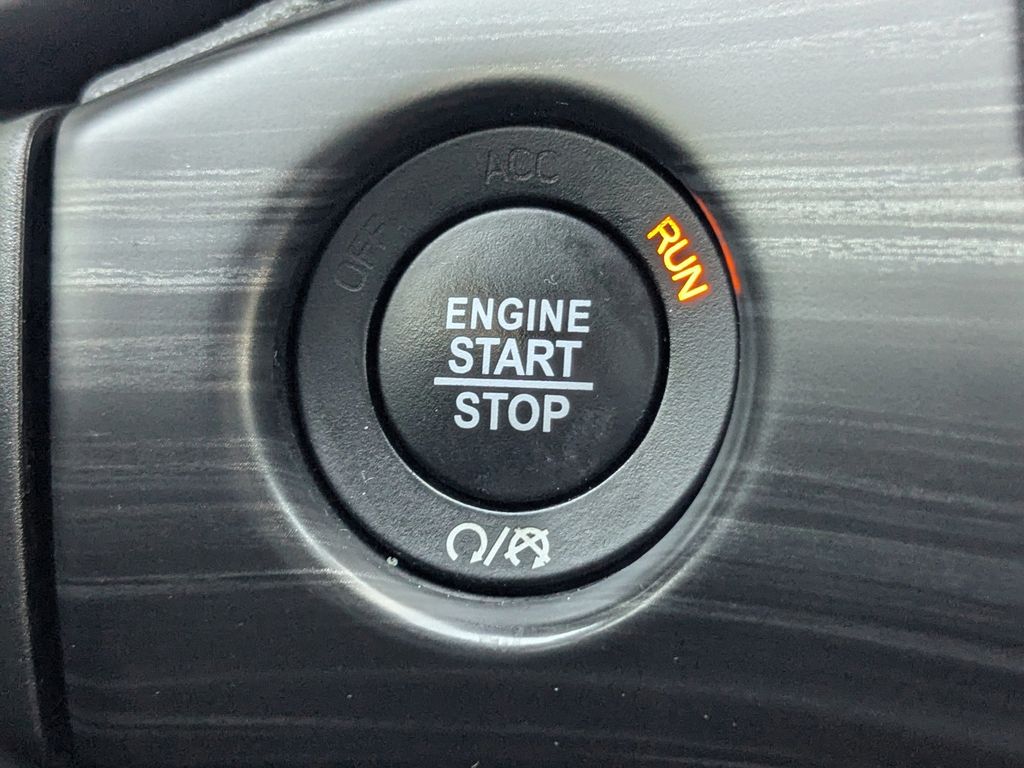 2022 Jeep Grand Cherokee WK Laredo X 4x2